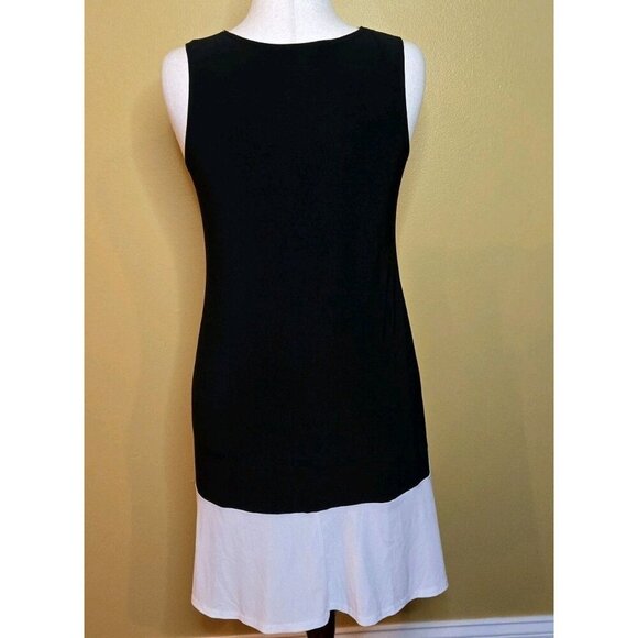 Annalee + Hope Black and White Ruffle Dress Size Medium Lightweight Colorblock - Picture 3 of 10